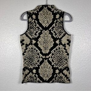 Tahari Women’s Stylish Sleeveless Top Size S